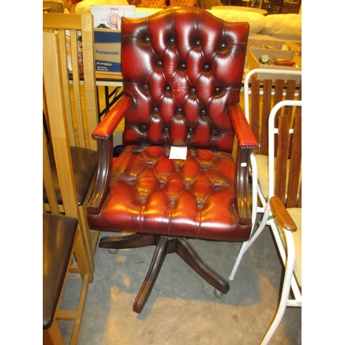 649 - Burgundy Leather Deep Buttoned Desk Chair