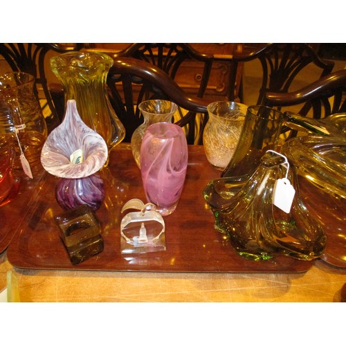 155 - Selection of Decorative Glasswares