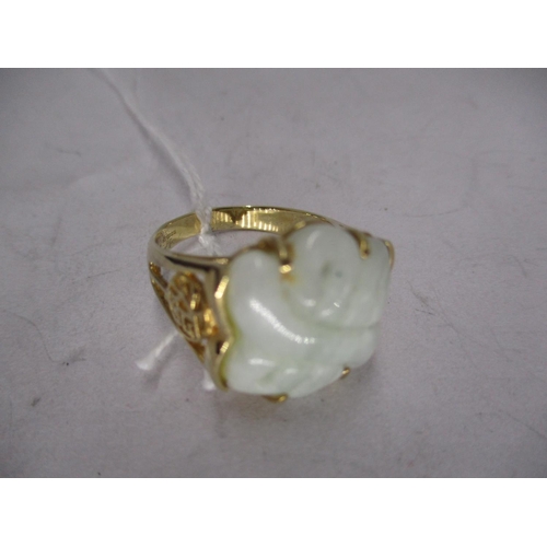 391 - 14K Gold Carved Stone Ring, 7.9g, Size S