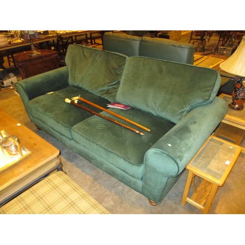 667 - Modern Loose Cushion Settee