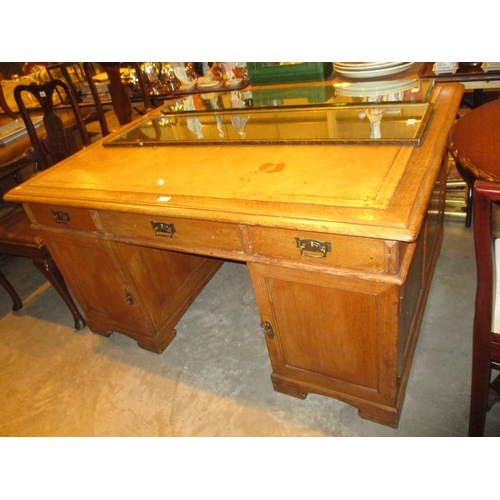 694 - Late Victorian Oak Partners Desk, 145x110cm