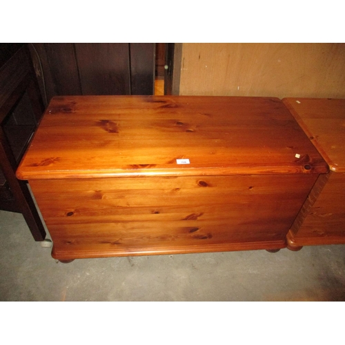 720 - Pine Blanket Box