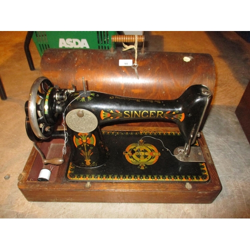 98 - Singer Sewing Machine