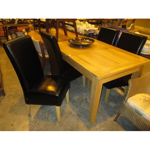 611 - Modern Oak Extending Dining Table with 4 Chairs