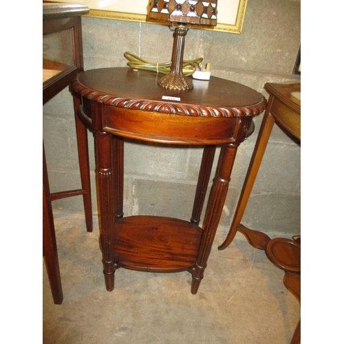 672 - Reproduction Mahogany Lamp Table