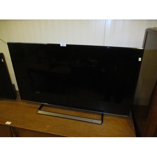 371 - Panasonic 40in TV with Remote