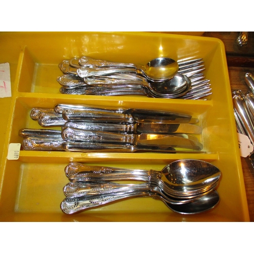 397 - Tray of Sunex Cutlery