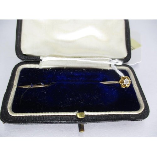 464 - 15ct Gold and Diamond Set Stick Pin, 1.37g