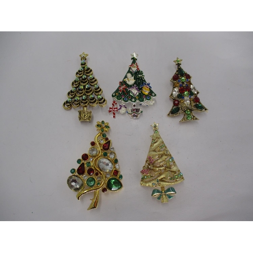 538 - Five Christmas Tree Brooches