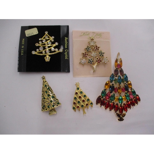 542 - Five Christmas Tree Brooches