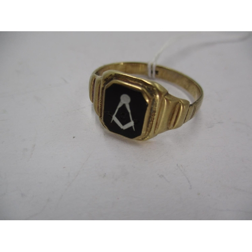 577 - 9ct Gold Masonic Ring, 3.93g, Size Z