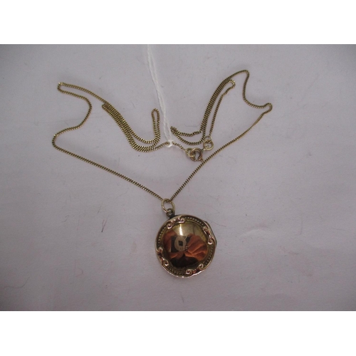 583 - 9ct Gold Locket with Chain, 5.3g