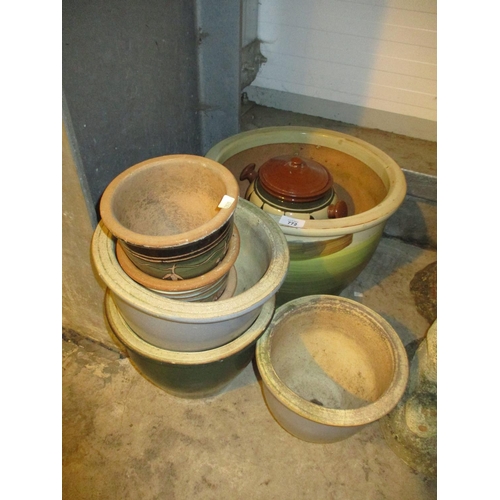 772 - Various Garden Pots etc