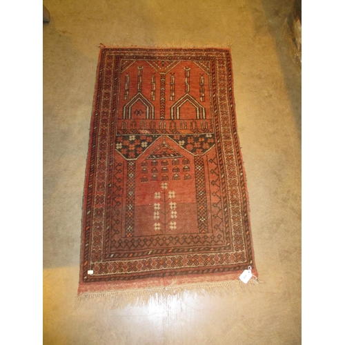 552 - Persian Wool Prayer Rug, 115x65cm