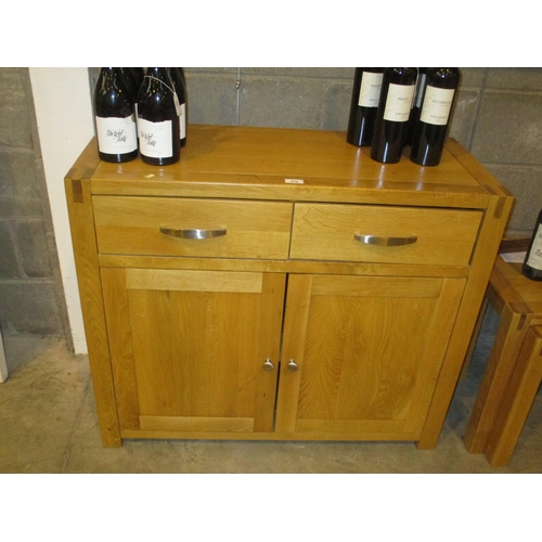 676 - Modern Oak Sideboard, 95cm