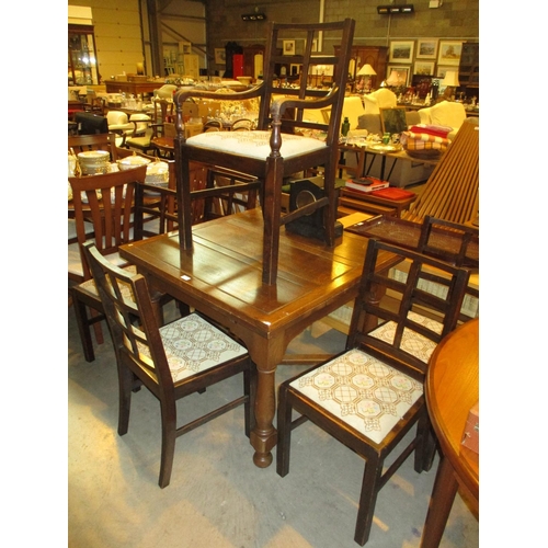 591 - 1920's Oak 8 Piece Dining Room Suite