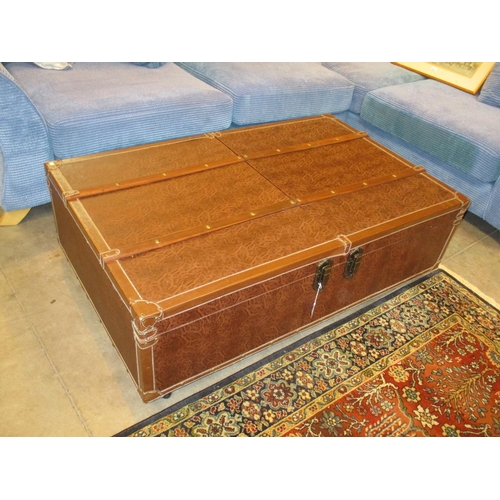 630 - Coffee Table in The Form of a Trunk with Sliding Storage Top, 120x75cm