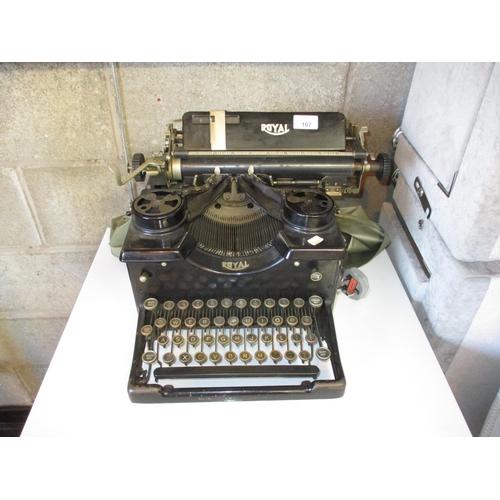 107 - Royal Typewriter