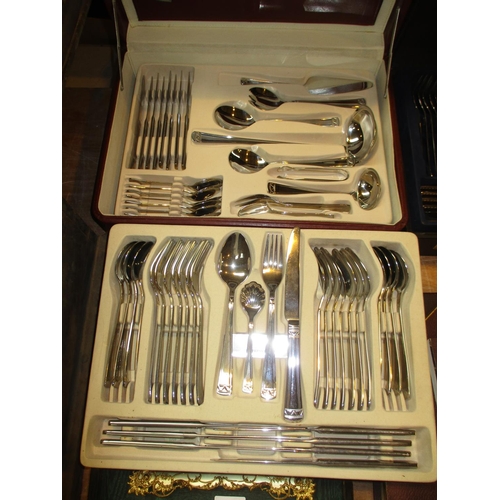 2 - Case of Solingen Cutlery