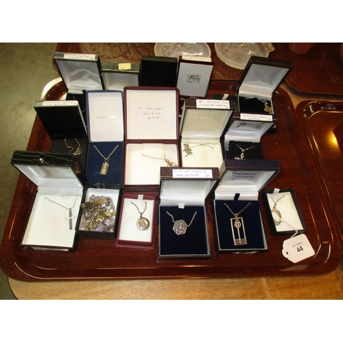 44 - Collection of Silver Jewellery etc