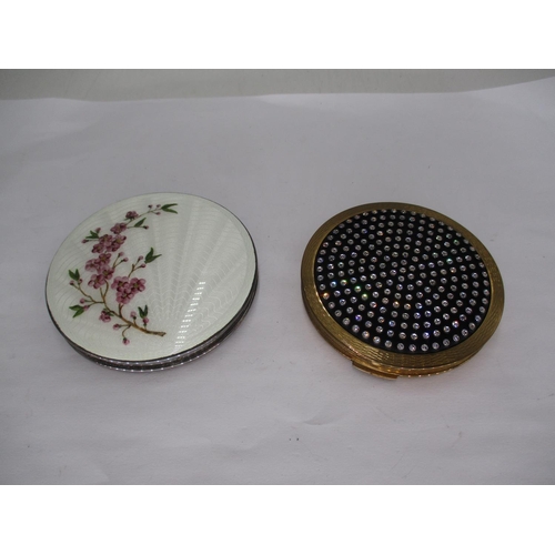 353 - Enamelled Top Compact and a Stratton Compact