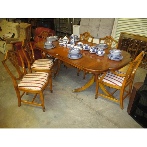 562 - Regency Style Yew Wood Twin Pillar Dining Table with Leaf and 6 Chairs