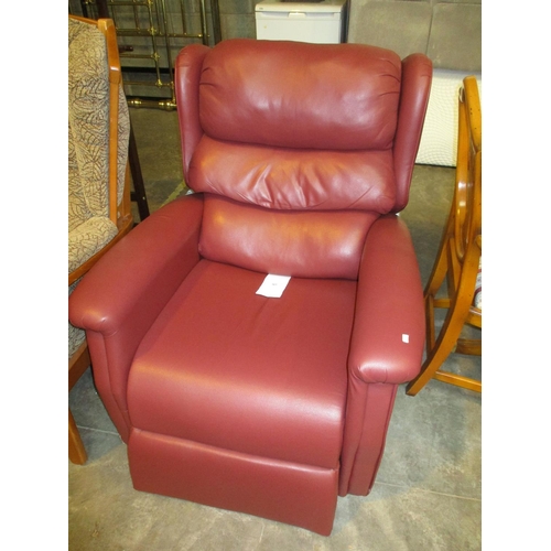 563 - Electric Riser Recliner Easy Chair