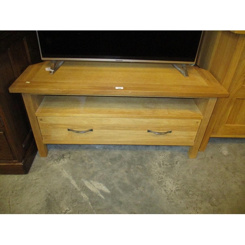 594 - Modern Oak TV Unit, 110cm