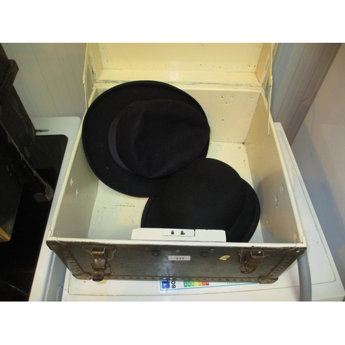 317 - Royal Signals Box with 2 Hats