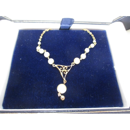 406 - 9ct Gold and Faux Pearl Necklace, 3.16g