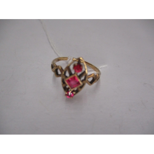 421 - Art Deco Style Open Work Ring Set with 3 Red Stones, 1.72g, Size L