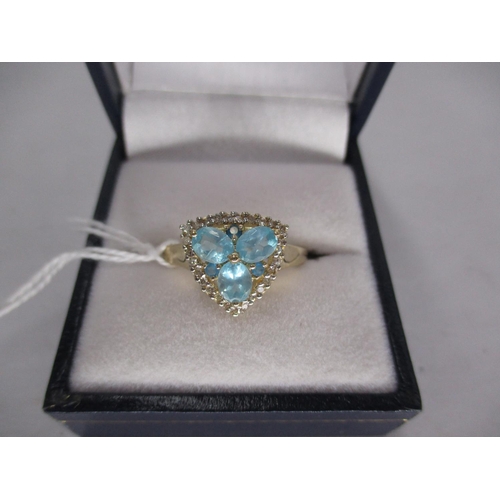 451 - 9ct Gold Apatite Ring