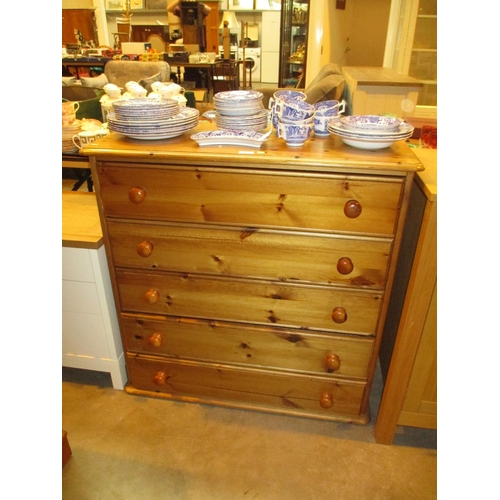 670 - Modern Pine Chest of 5 Drawers, 90cm