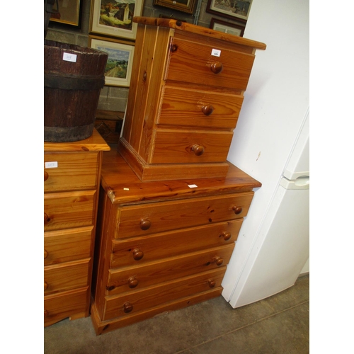 609 - Two Pine Chests of Drawers, 74 and 43cm