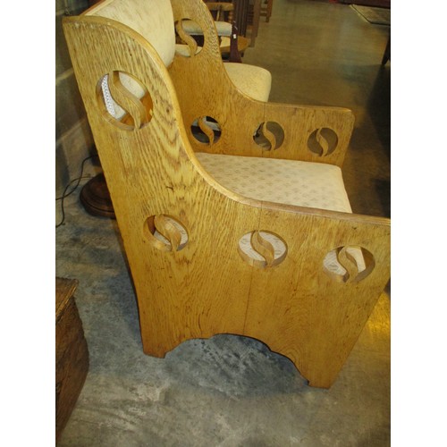 661 - Arts and Crafts Oak Arm Chair