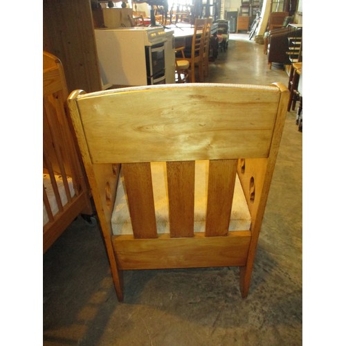 661 - Arts and Crafts Oak Arm Chair