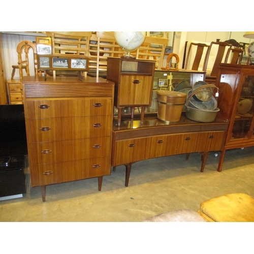 583 - Mid 20th Century Mahogany Chest of 5 Drawers, Dressing Table and Bedside Cabinet