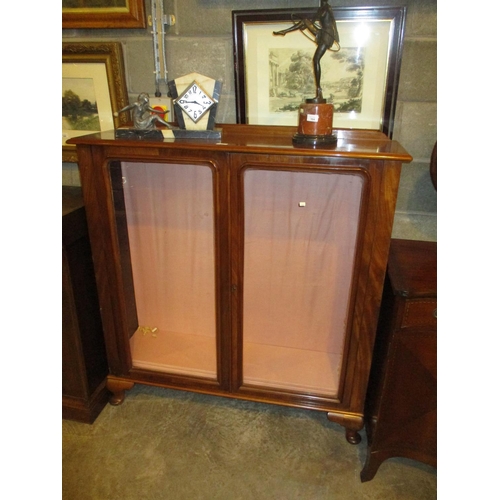 659 - Victorian Mahogany 2 Door Bookcase, 119cm