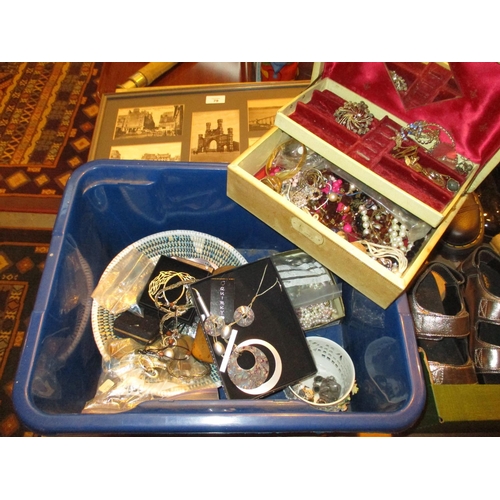 80 - Box of Costume Jewellery