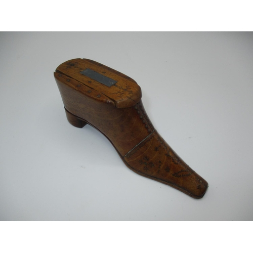 386 - 19th Century Treen Shoe Snuff Box, 14cm long