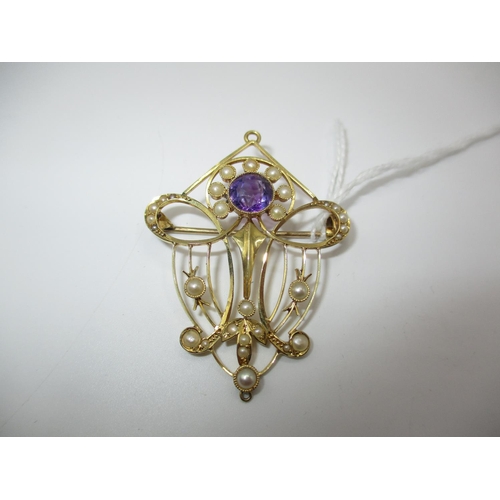 399 - 15ct Gold Art Nouveau Seed Pearl and Amethyst Brooch, 5.07g