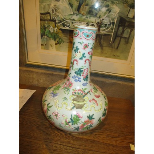 100 - Chinese Porcelain Bottle Neck Vase, 32cm