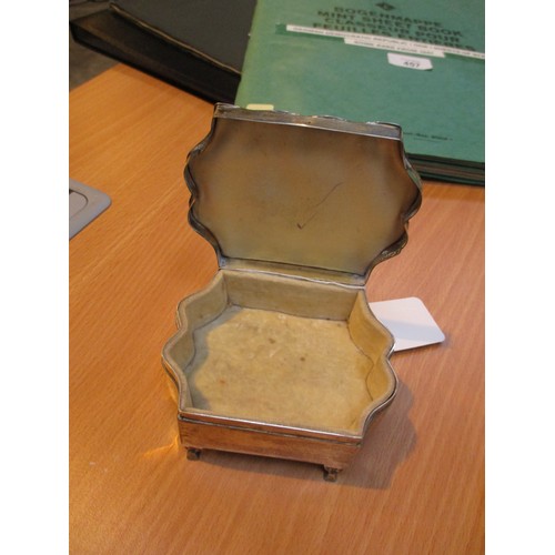 382 - Silver and Enamel Trinket Box, Birmingham 1933, and a Silver Pill Box, Birmingham 1938