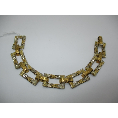 260 - 18ct Gold Articulated Link Bracelet, 47.66g