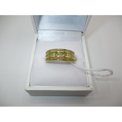 337 - 9ct Gold Princess and Brilliant Cut Yellow Diamond Ring