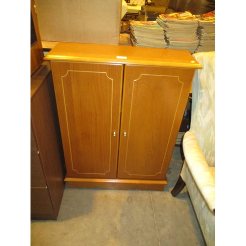 484 - Small 2 Door Cabinet