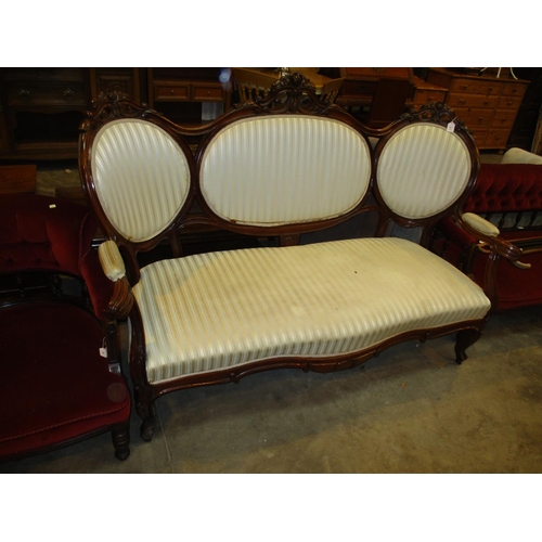 513 - Carved Mahogany Triple Panel Back Parlour Settee on Cabriole Legs