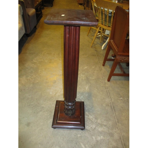 554A - Mahogany Reeded Pillar Torchere