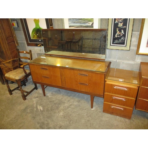 602 - Mid 20th Century Teak Dressing Chest and Bedside Chest, 137 and 42cm