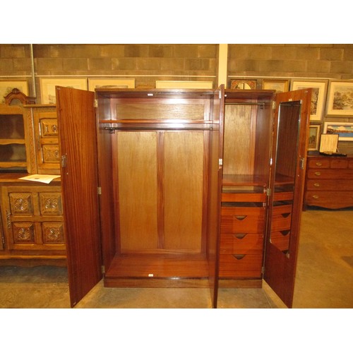 559 - Early 20th Century Walnut 3 Door Wardrobe